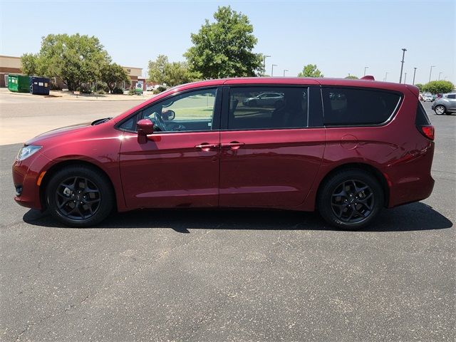 2020 Chrysler Pacifica Touring-L Plus