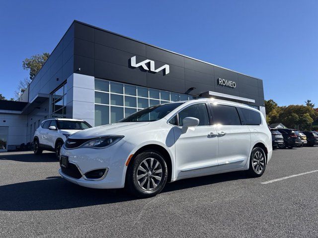 2020 Chrysler Pacifica Touring-L Plus