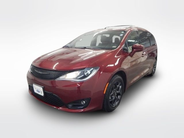 2020 Chrysler Pacifica Touring-L Plus