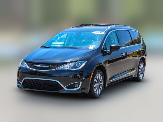 2020 Chrysler Pacifica Touring-L Plus