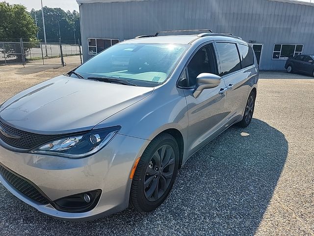 2020 Chrysler Pacifica Touring-L Plus