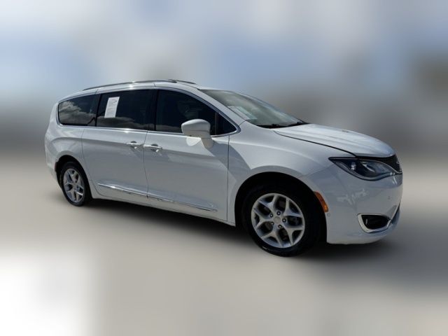 2020 Chrysler Pacifica Touring-L Plus