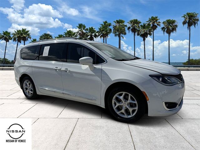 2020 Chrysler Pacifica Touring-L Plus