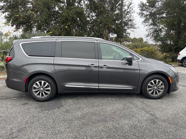 2020 Chrysler Pacifica Touring-L Plus