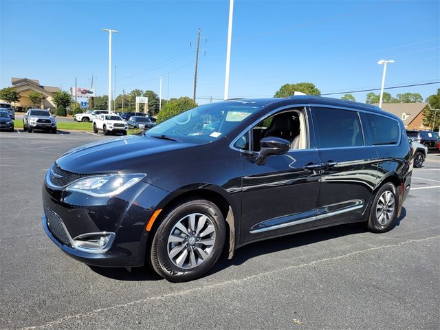 2020 Chrysler Pacifica Touring-L Plus