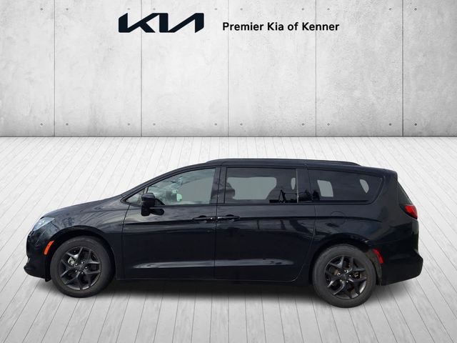 2020 Chrysler Pacifica Touring-L Plus