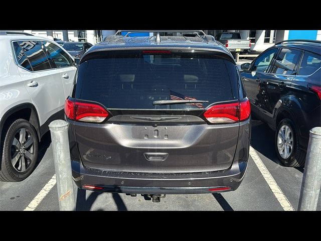 2020 Chrysler Pacifica Touring-L Plus