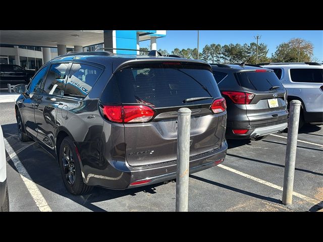 2020 Chrysler Pacifica Touring-L Plus