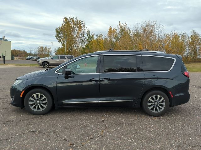 2020 Chrysler Pacifica Touring-L Plus