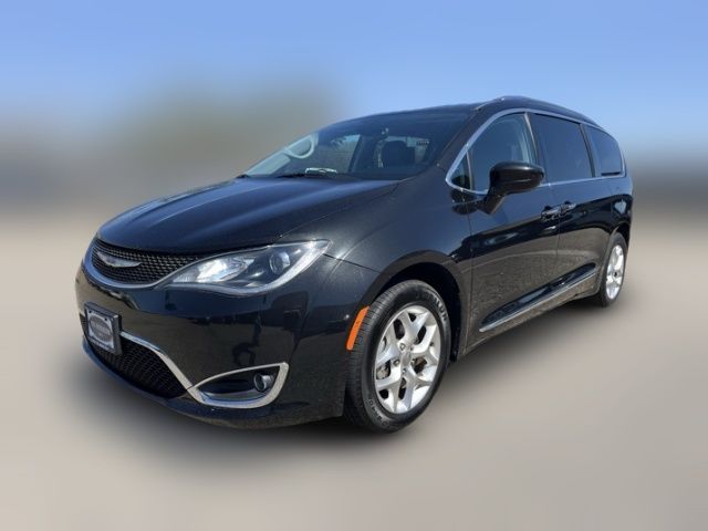 2020 Chrysler Pacifica Touring-L Plus