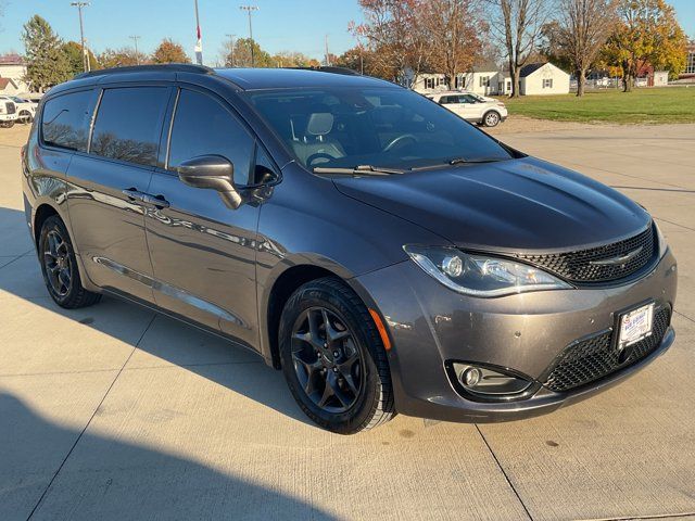 2020 Chrysler Pacifica Touring-L Plus