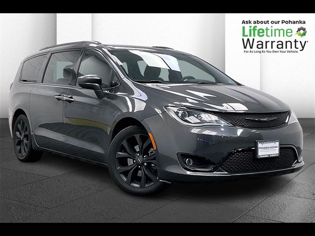 2020 Chrysler Pacifica Touring-L Plus