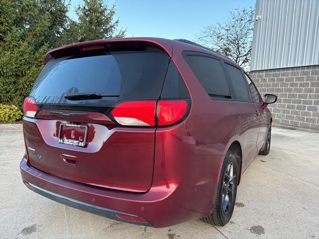 2020 Chrysler Pacifica Touring-L Plus