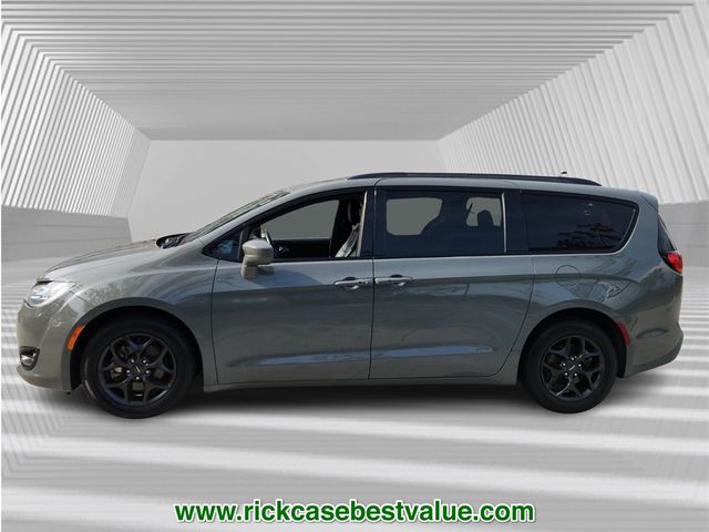 2020 Chrysler Pacifica Touring-L Plus