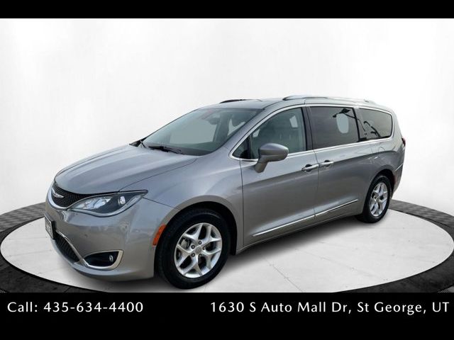 2020 Chrysler Pacifica Touring-L Plus