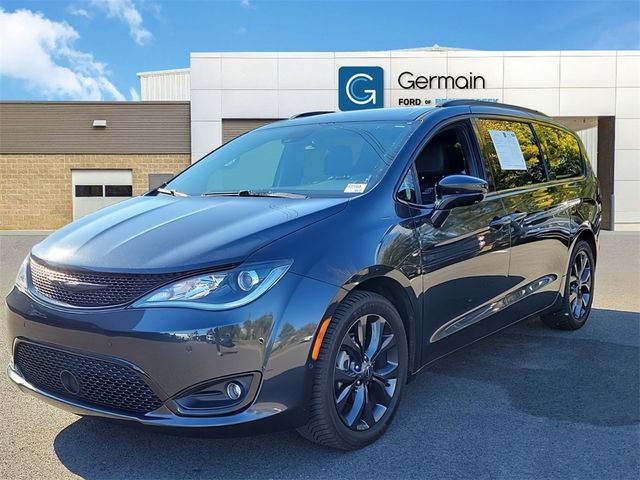 2020 Chrysler Pacifica Touring-L Plus