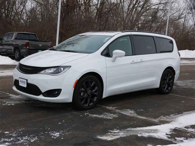 2020 Chrysler Pacifica Touring-L Plus 35th Anniversary