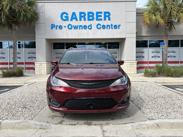 2020 Chrysler Pacifica Touring-L Plus