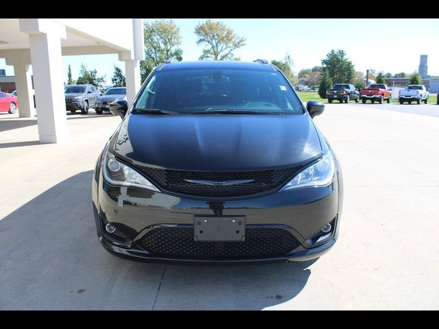 2020 Chrysler Pacifica Touring-L Plus