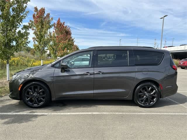 2020 Chrysler Pacifica Touring-L Plus