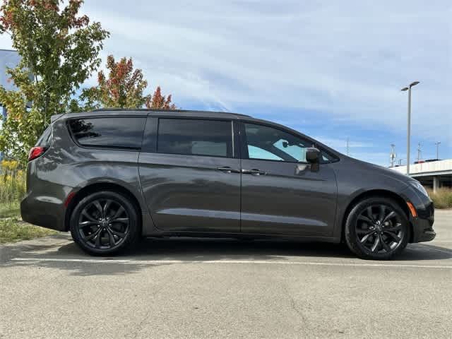 2020 Chrysler Pacifica Touring-L Plus