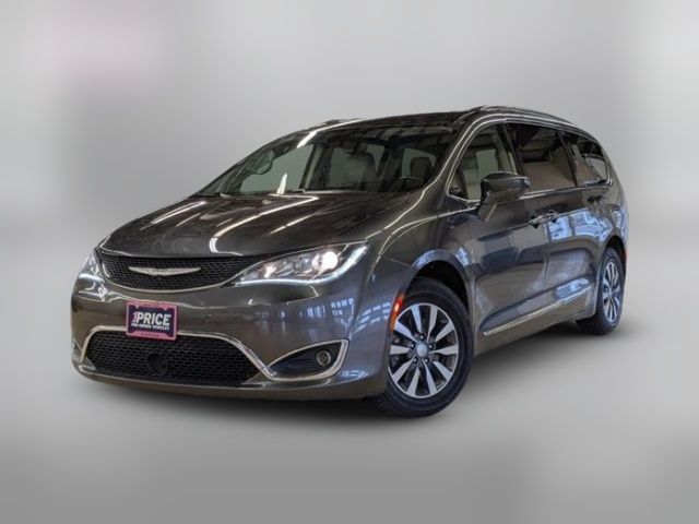 2020 Chrysler Pacifica Touring-L Plus