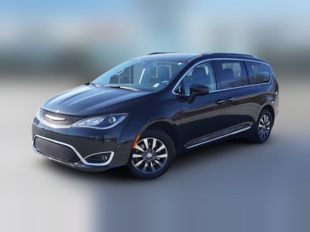 2020 Chrysler Pacifica Touring-L Plus