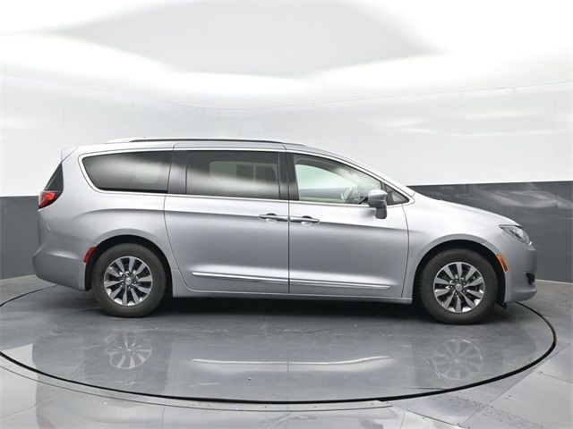 2020 Chrysler Pacifica Touring-L Plus