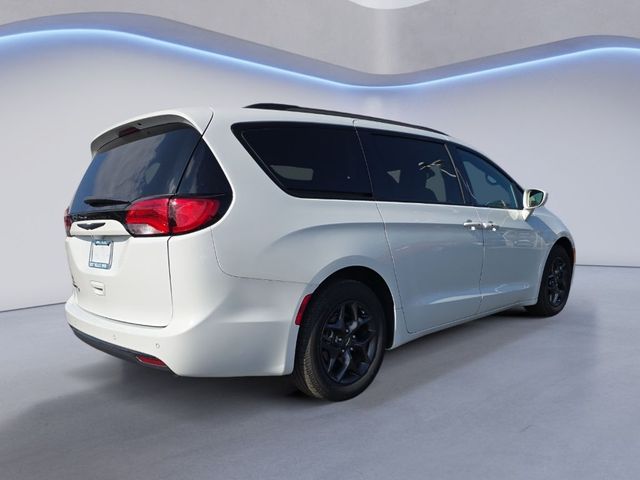 2020 Chrysler Pacifica Touring-L Plus