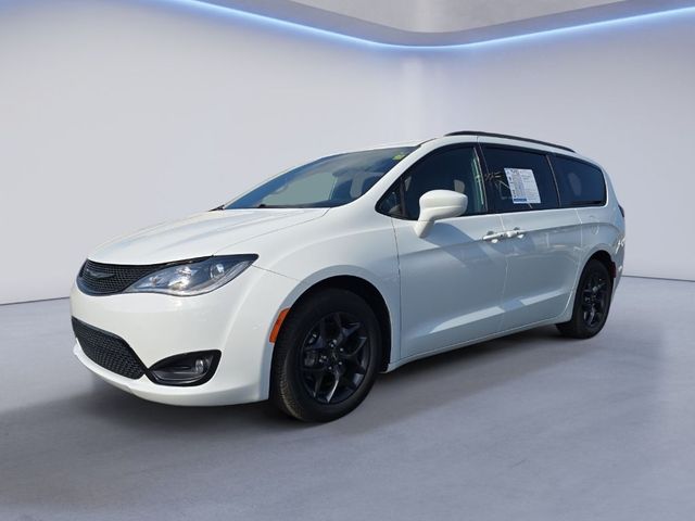 2020 Chrysler Pacifica Touring-L Plus