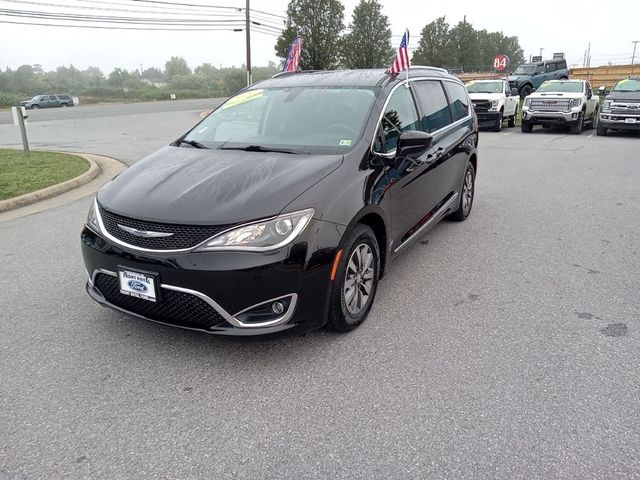 2020 Chrysler Pacifica Touring-L Plus