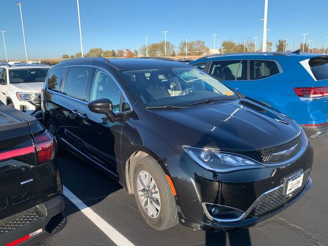 2020 Chrysler Pacifica Touring-L Plus