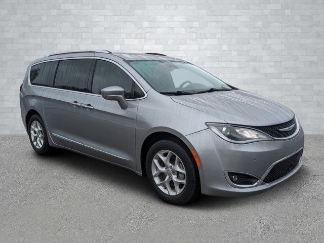 2020 Chrysler Pacifica Touring-L Plus