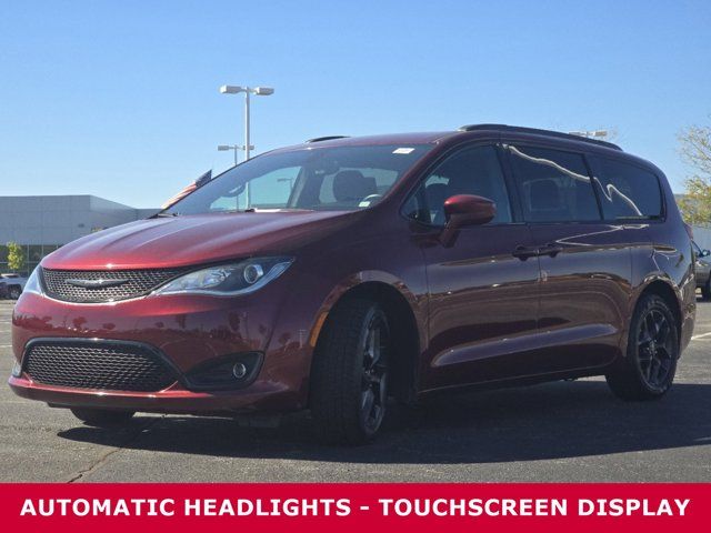 2020 Chrysler Pacifica Touring-L Plus