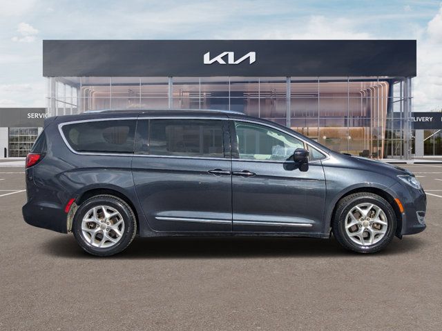 2020 Chrysler Pacifica Touring-L Plus