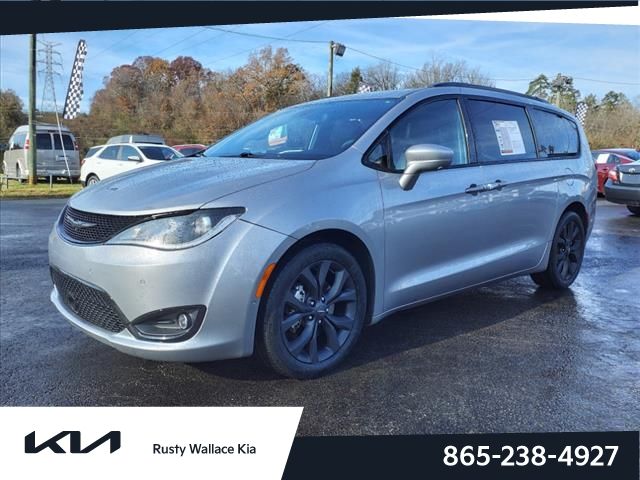 2020 Chrysler Pacifica Touring-L Plus