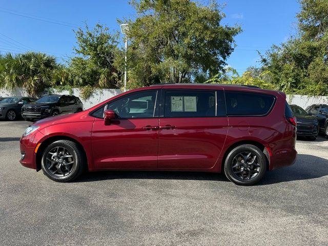 2020 Chrysler Pacifica Touring-L Plus