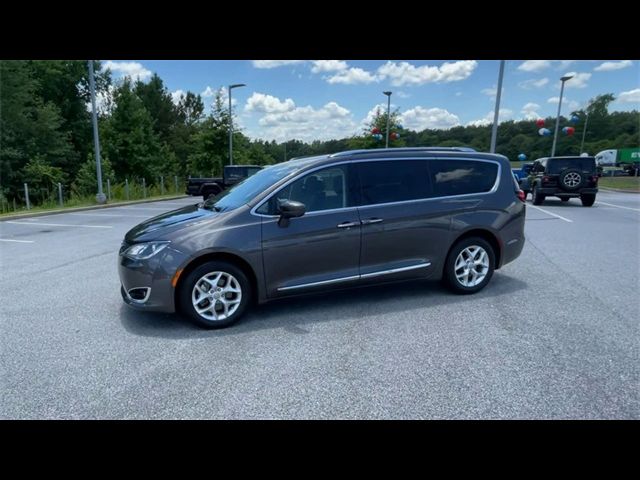 2020 Chrysler Pacifica Touring-L Plus