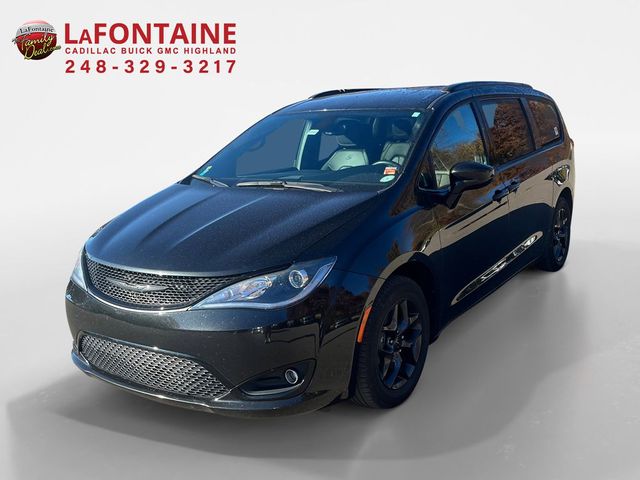 2020 Chrysler Pacifica Touring-L Plus