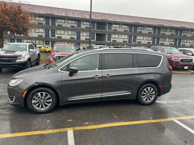 2020 Chrysler Pacifica Touring-L Plus