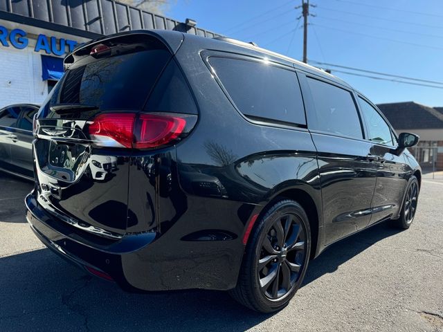 2020 Chrysler Pacifica Touring-L Plus
