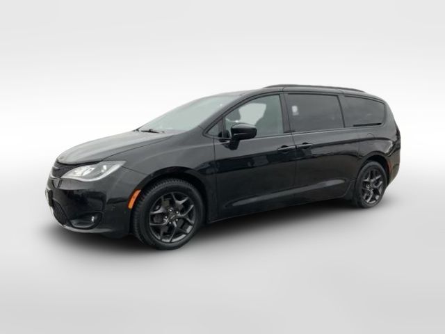 2020 Chrysler Pacifica Touring-L Plus