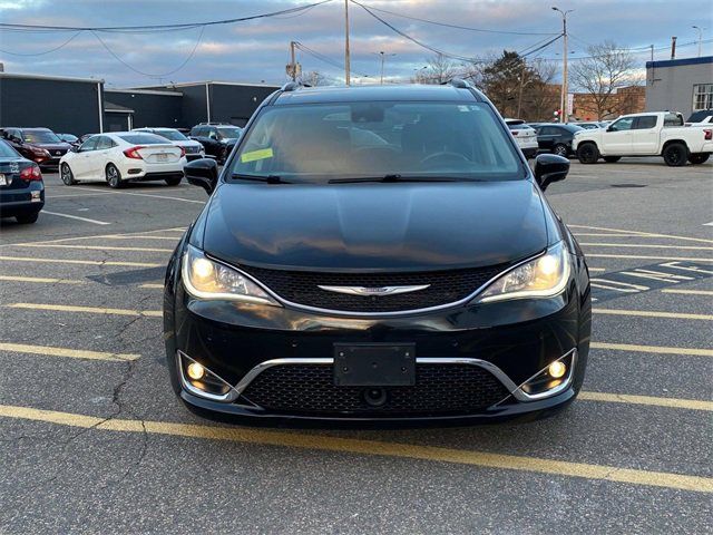 2020 Chrysler Pacifica Touring-L Plus