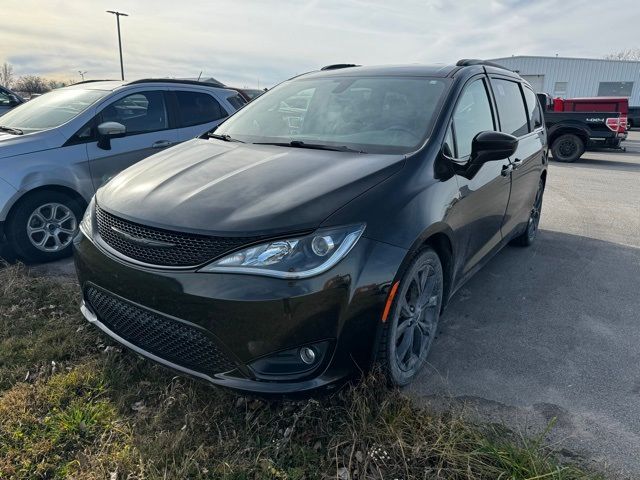 2020 Chrysler Pacifica Touring-L Plus