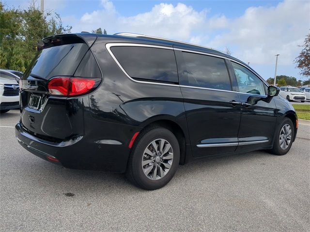 2020 Chrysler Pacifica Touring-L Plus