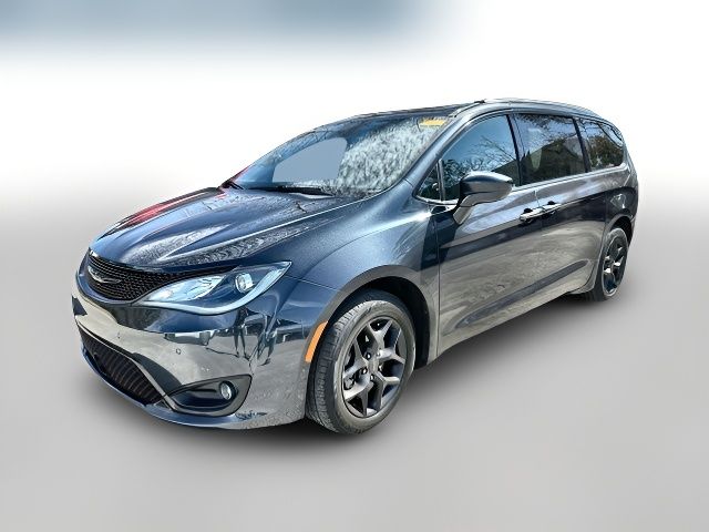 2020 Chrysler Pacifica Touring-L Plus