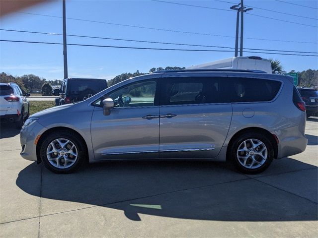 2020 Chrysler Pacifica Touring-L Plus