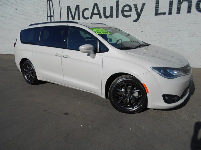 2020 Chrysler Pacifica Touring-L Plus