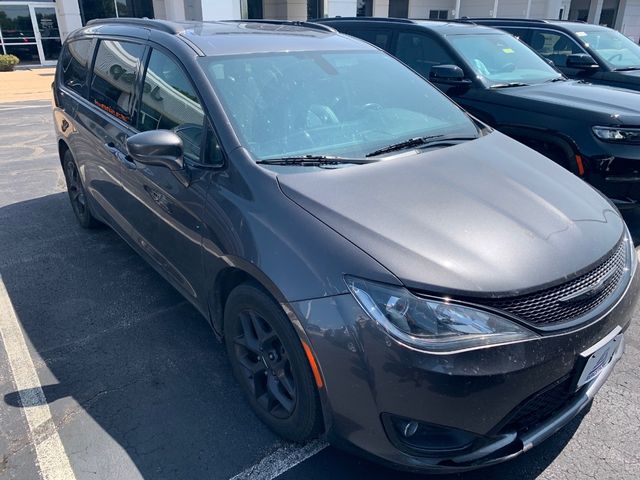 2020 Chrysler Pacifica Touring-L Plus