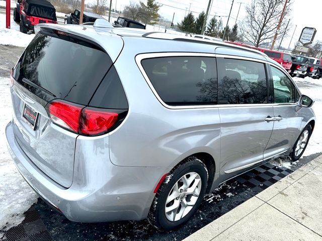 2020 Chrysler Pacifica Touring-L Plus